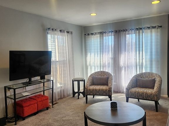 4th image of 3K Twin Rivers Dr BLDG K #3