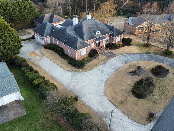 5th image of 678 Verney Dr