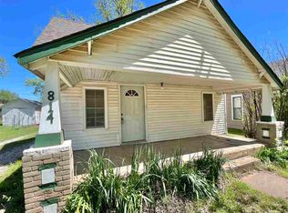 814 N 6th St, Perry, OK 73077