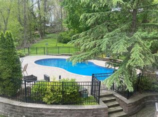 180 Strawtown Rd, New City, NY 10956