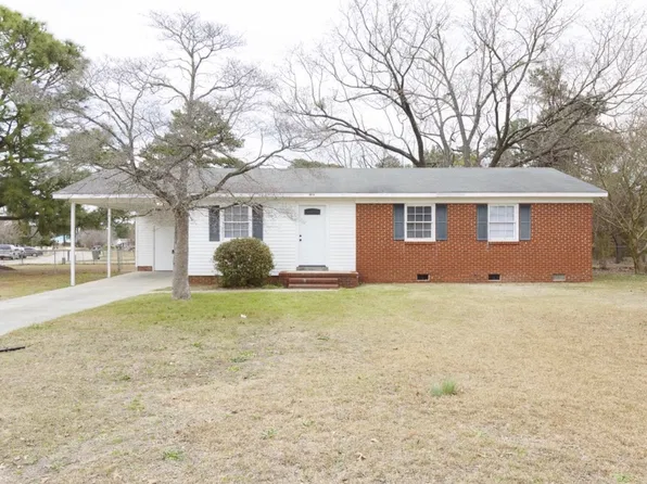 4614 Needham Dr, Fayetteville, NC 28311