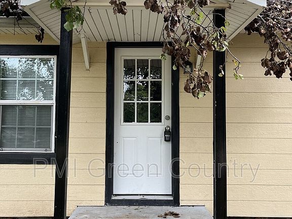 2nd image of 806 N Seminole Ave #A