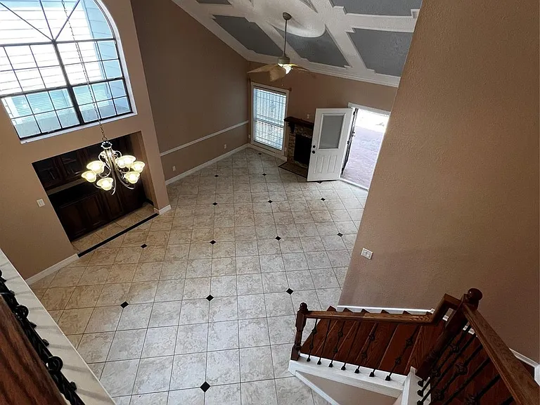 7719 Valera Ln — Photo 6
