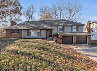 10912 Bellaire Ave, Kansas City, MO 64134