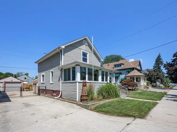 347 N Main St, Marine City, MI 48039