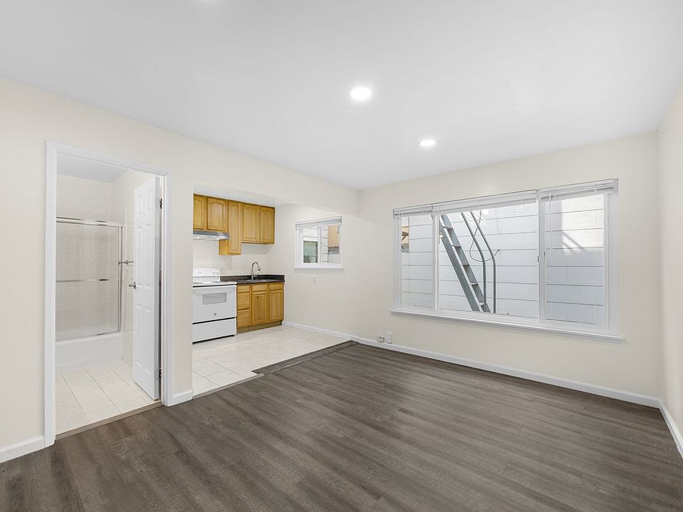1st image of 142 22nd Ave #1102R