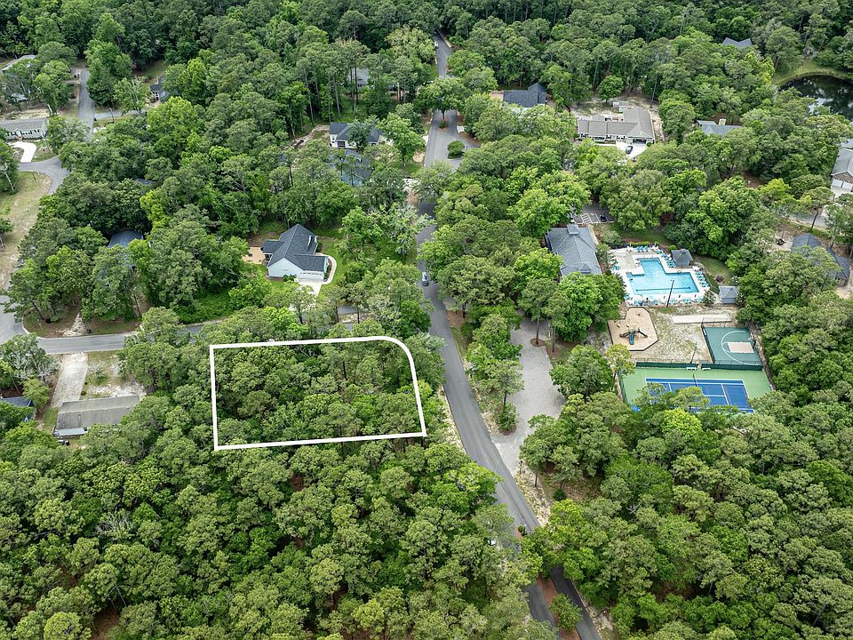 1st image of 729 Folly Drive SE