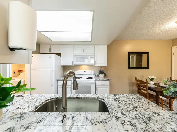7690 Bluestone Dr #R-321, Reno, NV 89511