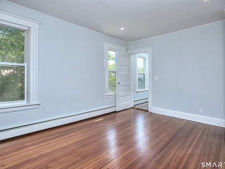 2029 Kings Hwy #2 — Photo 10