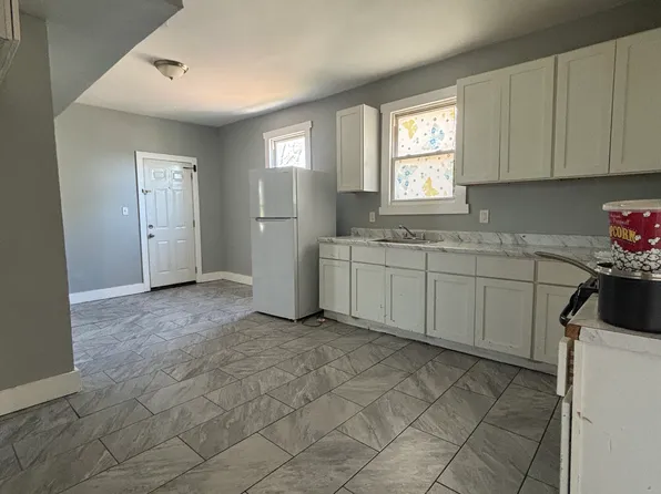 253 22nd St Floor 2, Irvington, NJ 07111