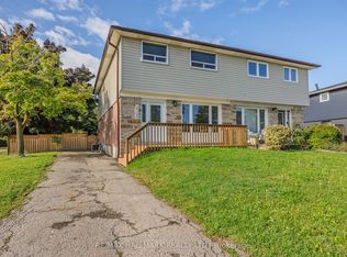 2126 Pashak Ct, Mississauga, ON L5A1H7