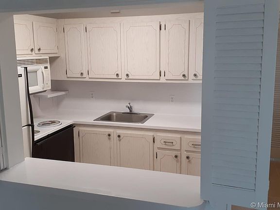 4th image of 103 Ventnor E #103