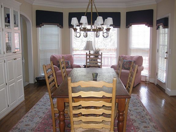 3rd image of 3334 Sulky Cir SE