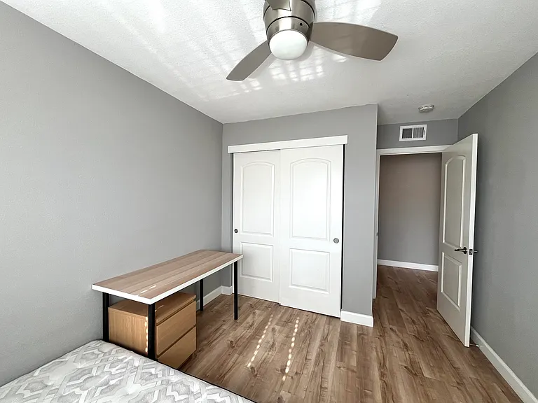 2139 Canary Ct #4 — Photo 9