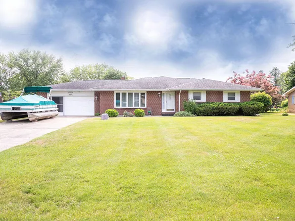 68458 Morton Dr, Edwardsburg, MI 49112