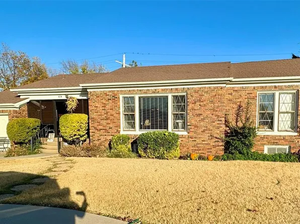 415 S 14th St, Clinton, OK 73601