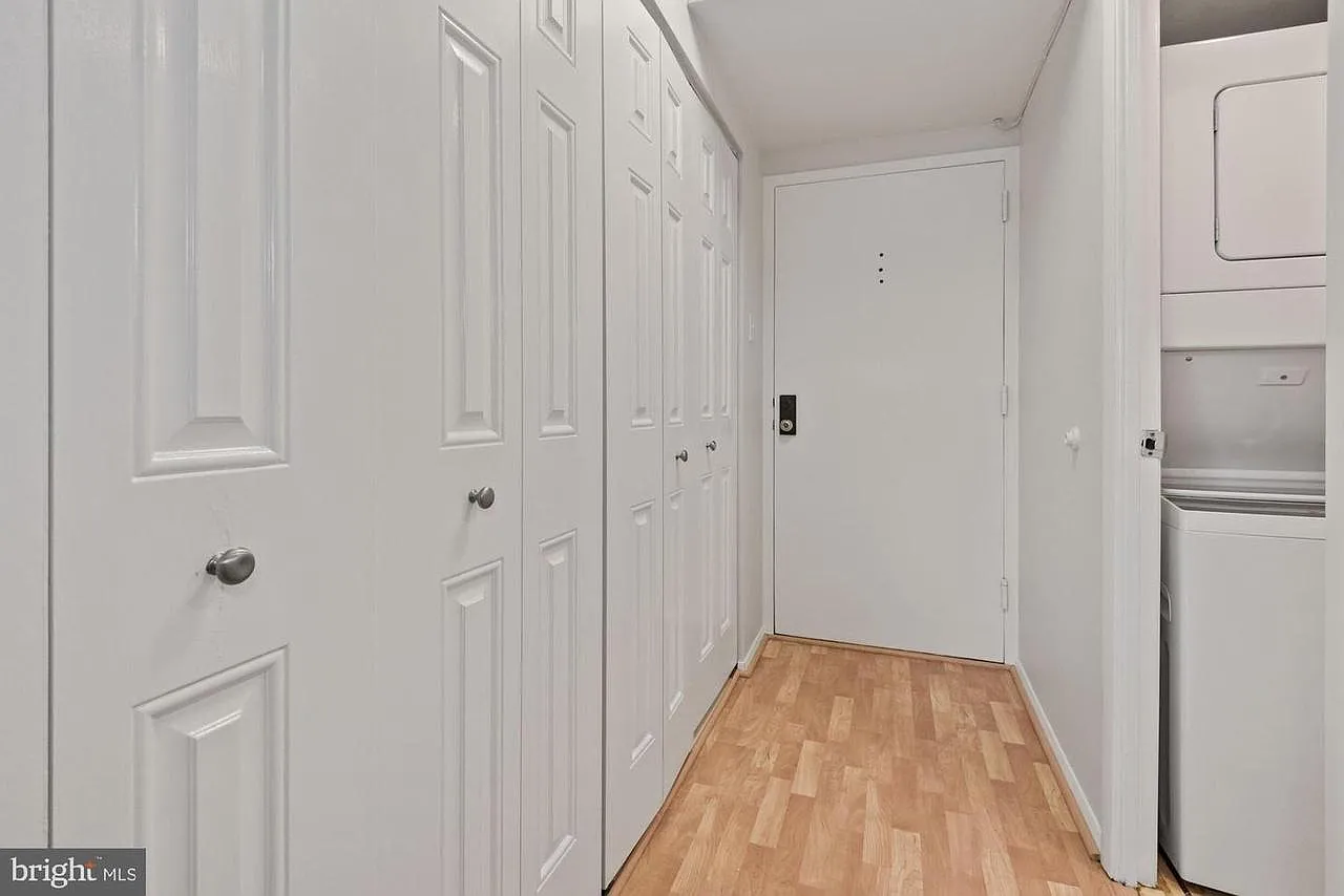 1 bed, 503 sqft, $2,700 — Photo 2