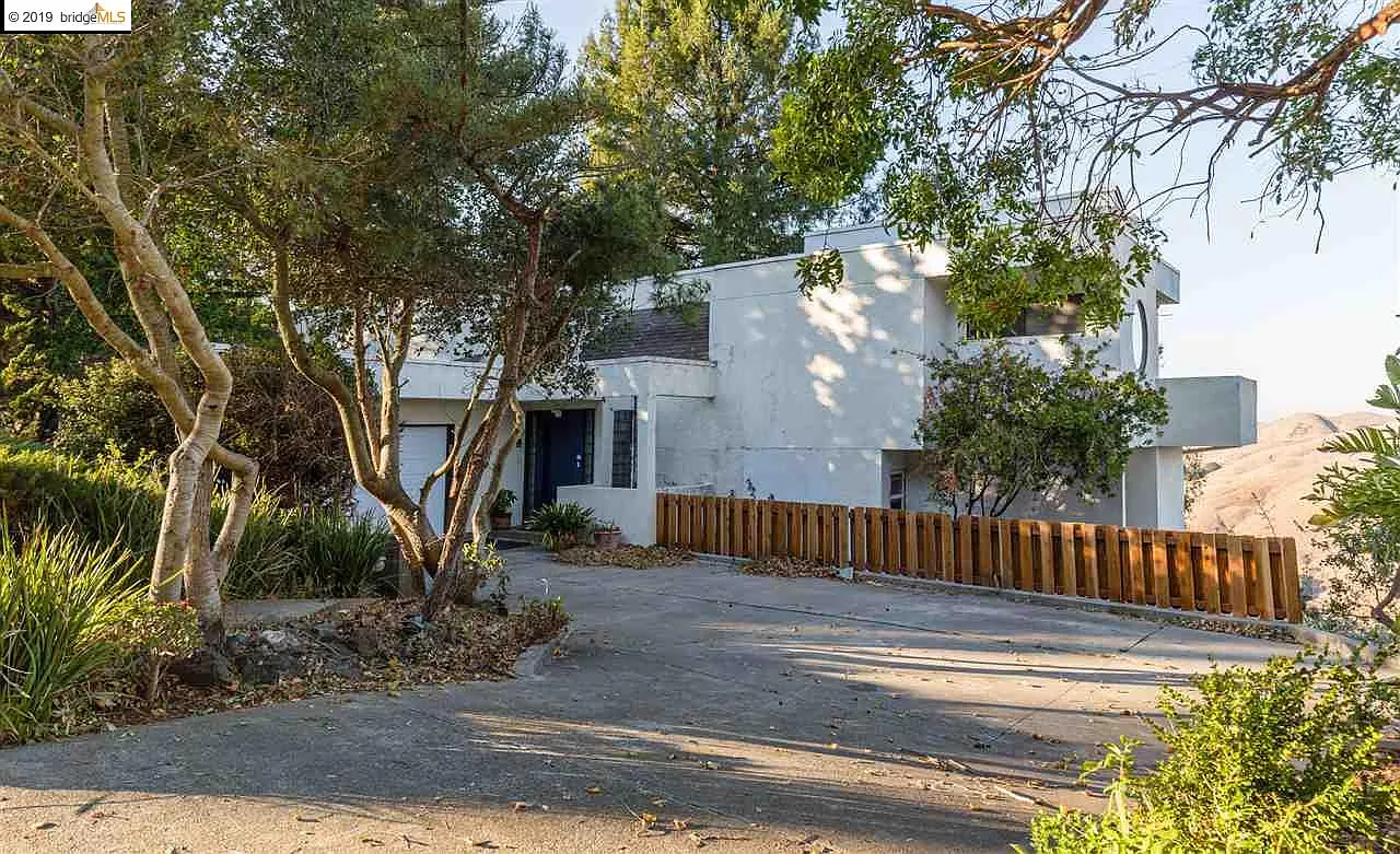 8403 Wildcat Dr photo 1
