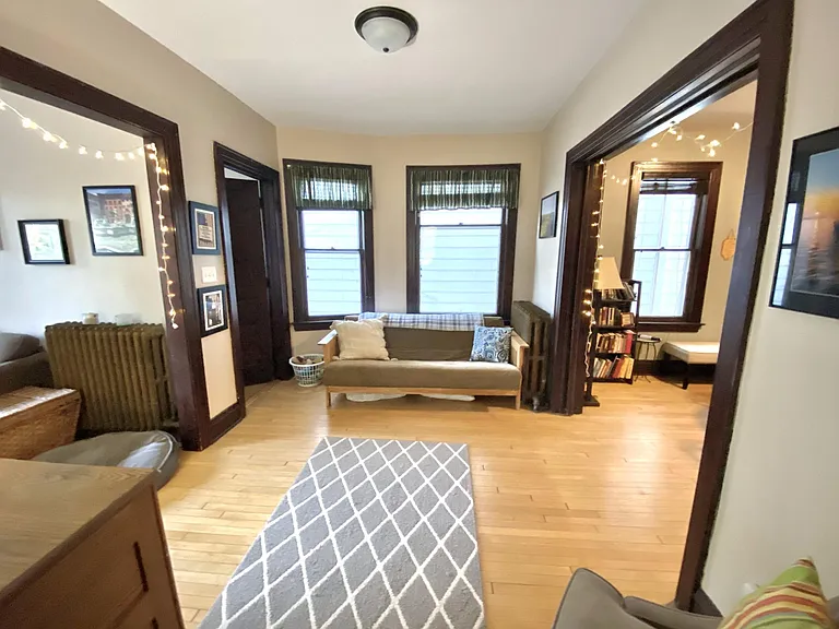 2823 S Logan Ave — Photo 6