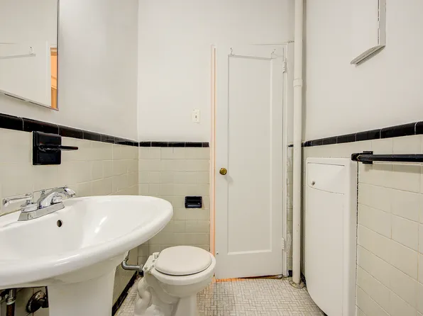 67-12 Yellowstone Boulevard image 25 of 31