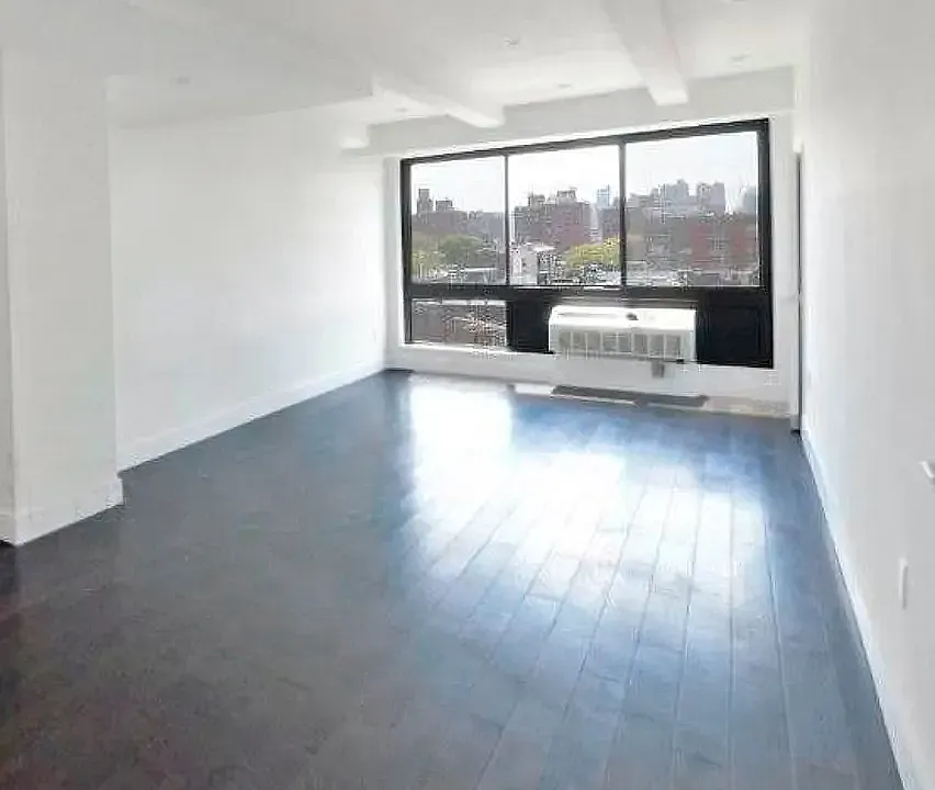2183 3rd Ave #904