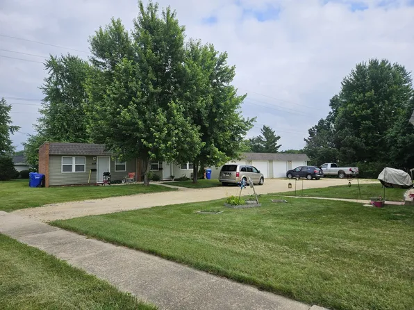 228 4th St NE, Oelwein, IA 50662