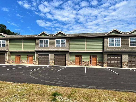 4576 Elizabeth Lane