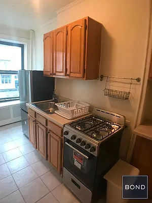 Rented by Bond New York | media 20