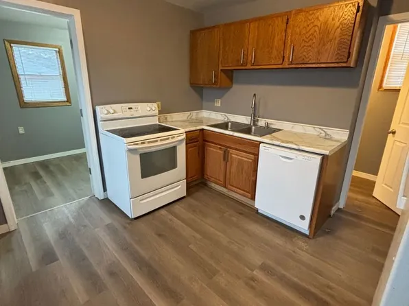 810 Cameron Ave, 810 Cameron Ave #812, La Crosse, WI 54601