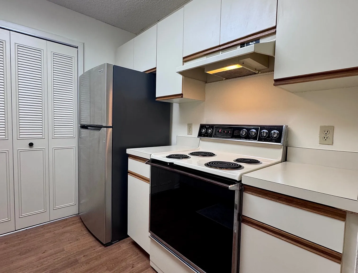 2 bed, 1188 sqft, $1,600 — Photo 4