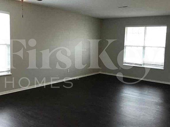 2nd image of 1857 Murdoch Dr