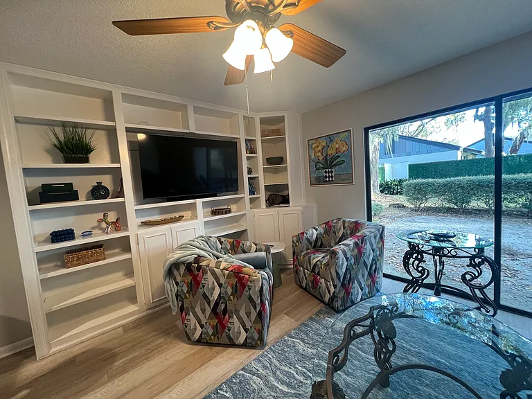 133 Bermuda Ct — Photo 43