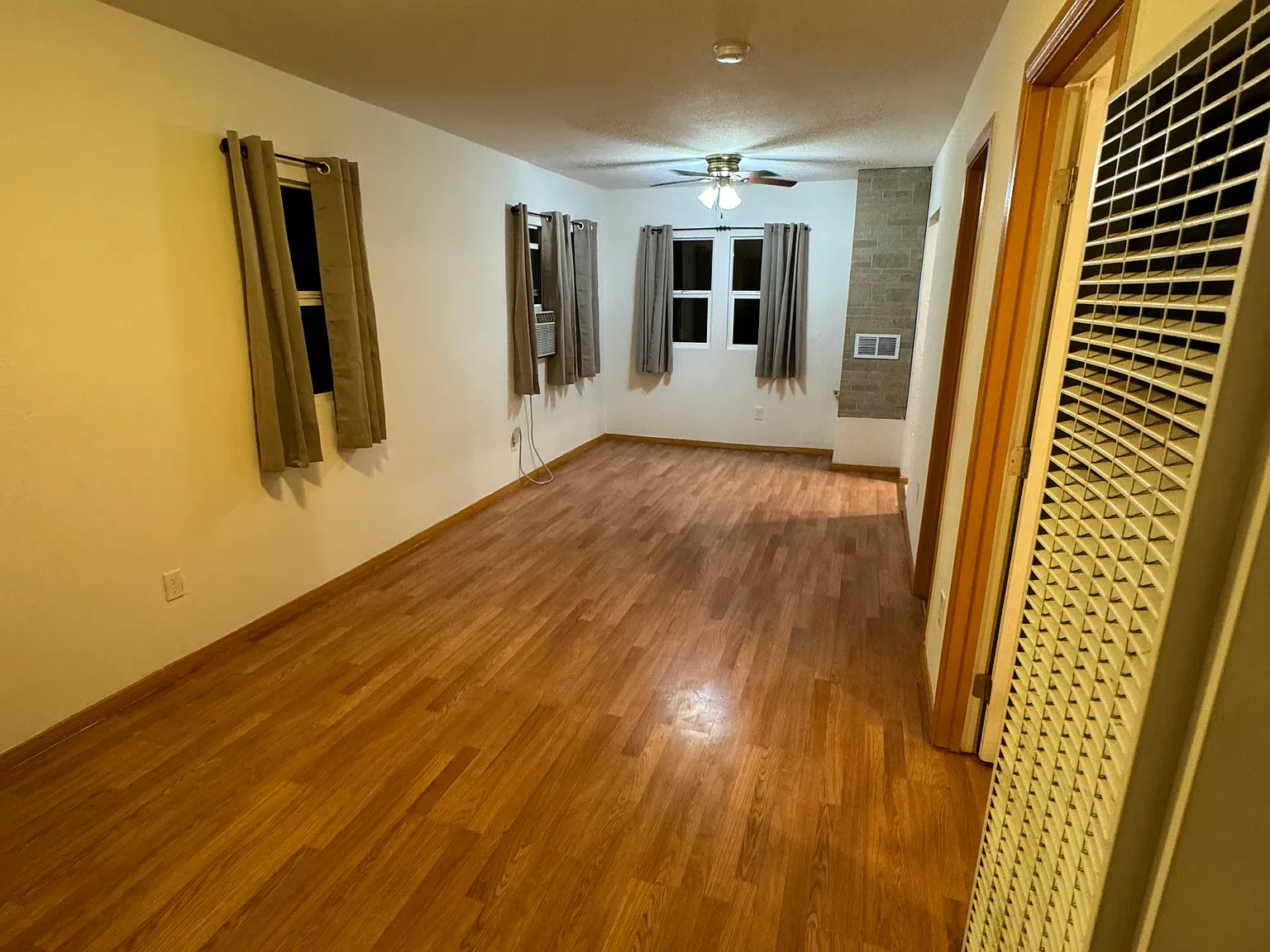 1 bed, 600 sqft, $2,100 — Photo 3