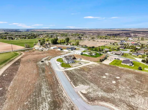 3322 4032nd N, Twin Falls, ID 83301