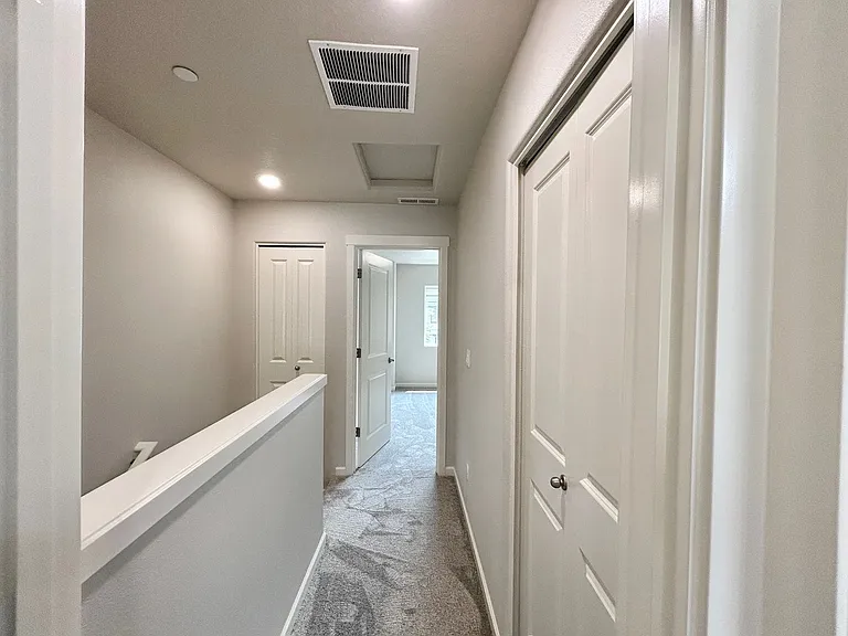 7211 NW Eleanor Ave — Photo 50