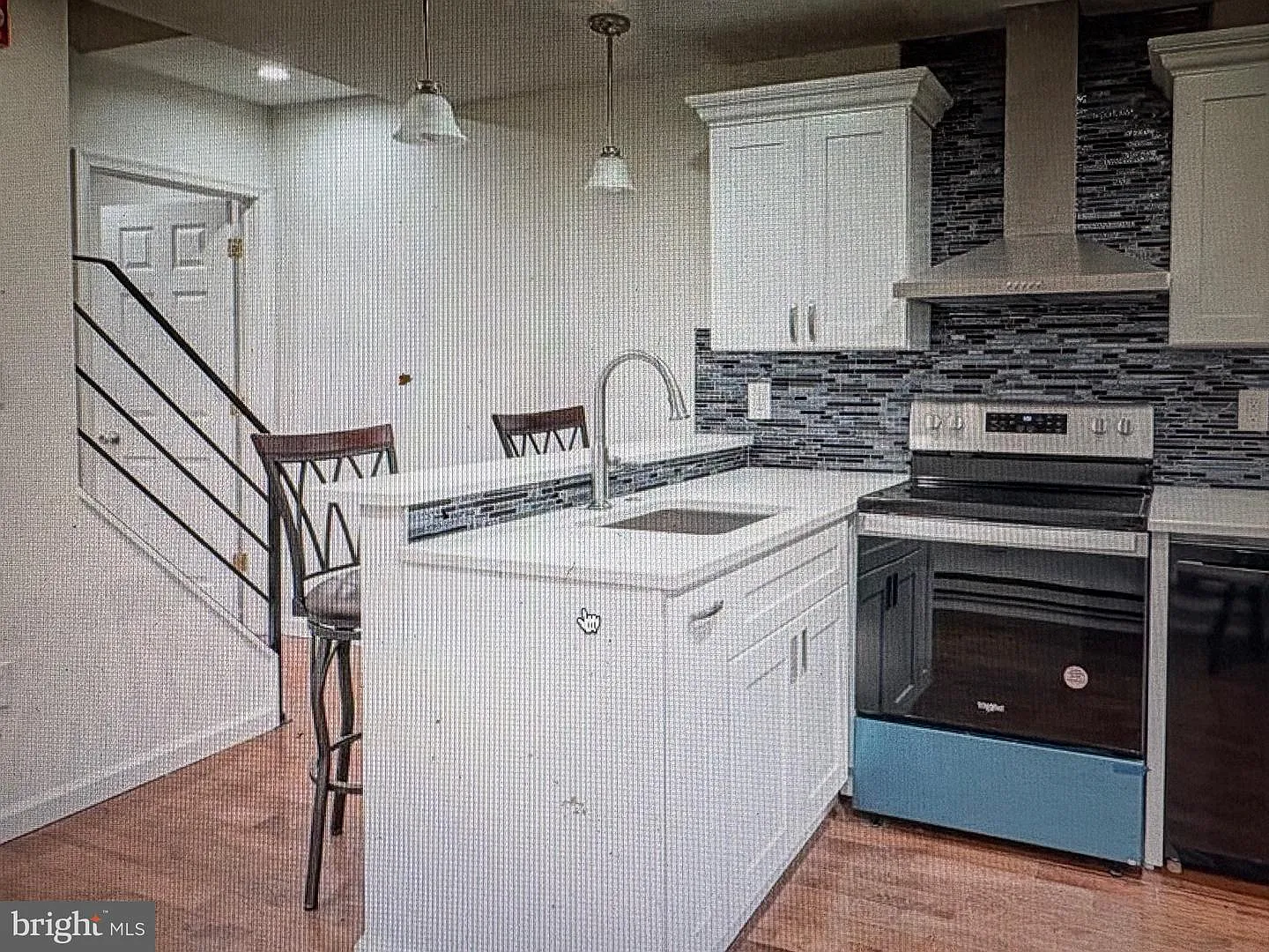 3 bed, 1410 sqft, $2,200 — Photo 3