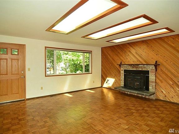 5th image of 1619 Dickinson Ave NW