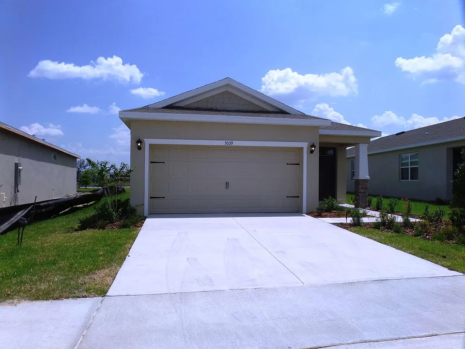 5039 Stokes Way