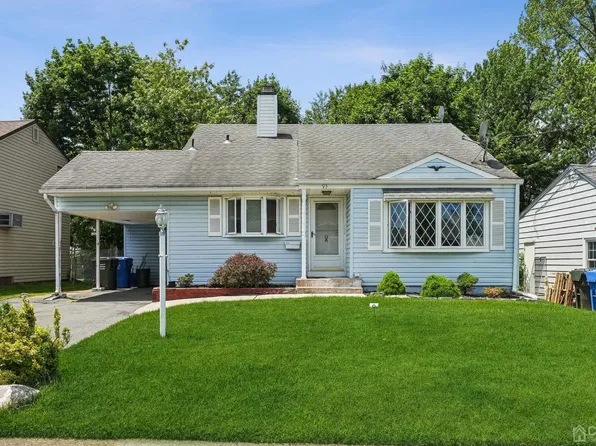 93 Cleveland Ave, Colonia, NJ 07067