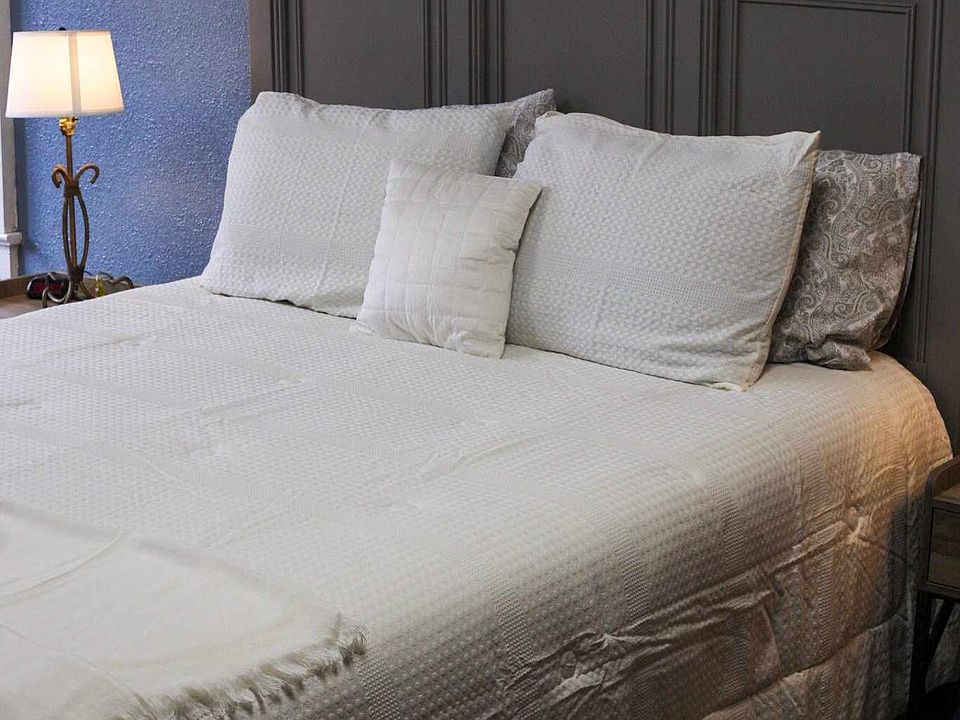 Queen bed