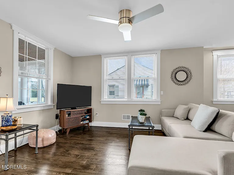 524 Fisk Ave — Photo 7