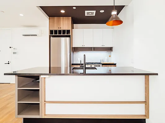 Rented by Nooklyn NYC LLC | media 28