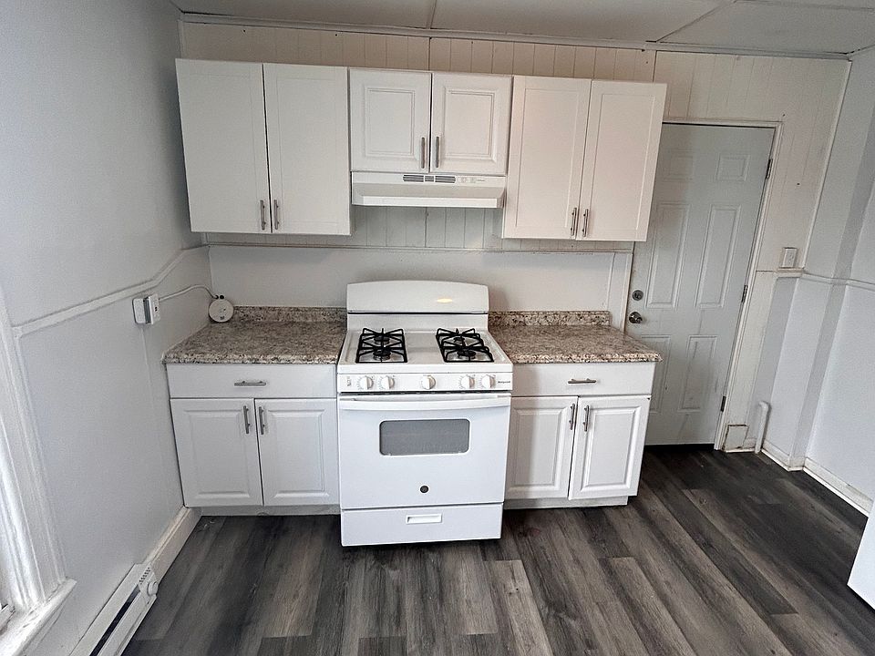 1st image of 50 Campbell Ave #2