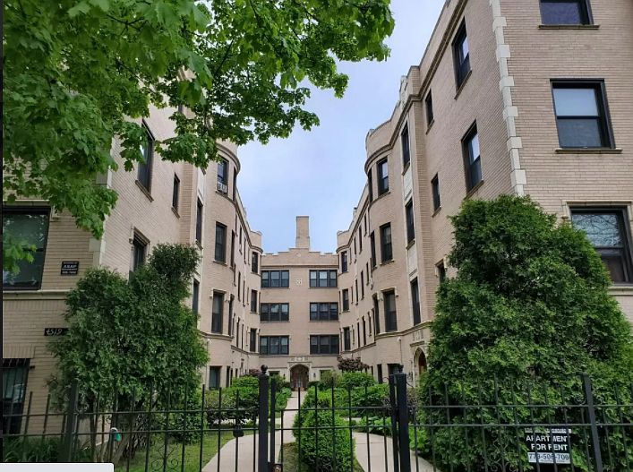 1st image of 4519 N Paulina St Unit 25-1A