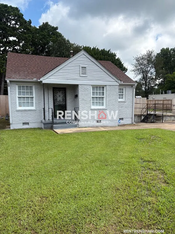 2 bed, 1.0 bath, 1332 sqft, $1,150 — Photo 2
