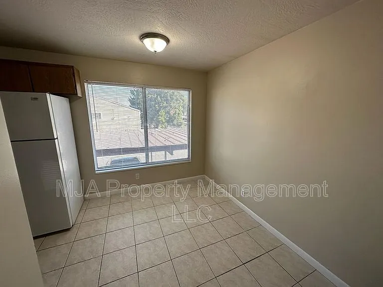 4642 S Arlington Park Dr #4 — Photo 5