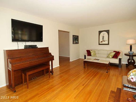 2nd image of 4210 Braeburn Dr