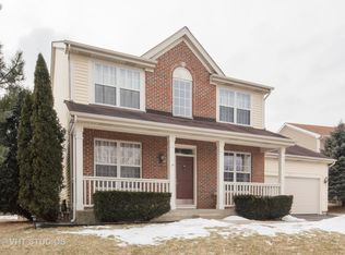 1 Cardinal Ct, Streamwood, IL 60107