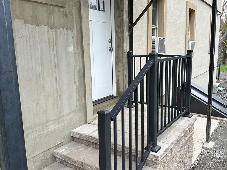 390 Easton Rd #5 — Photo 29