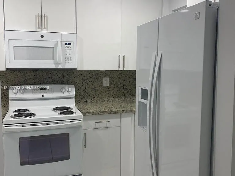 312 NW 114th Ave #4-103 — Photo 7